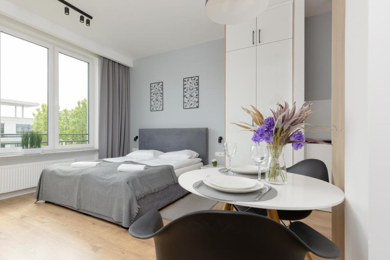 Wola Pet-Friendly Apartments With Ac Slawinska By Noclegi Renters Варшава Экстерьер фото