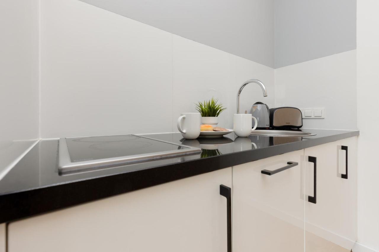 Wola Pet-Friendly Apartments With Ac Slawinska By Noclegi Renters Варшава Экстерьер фото