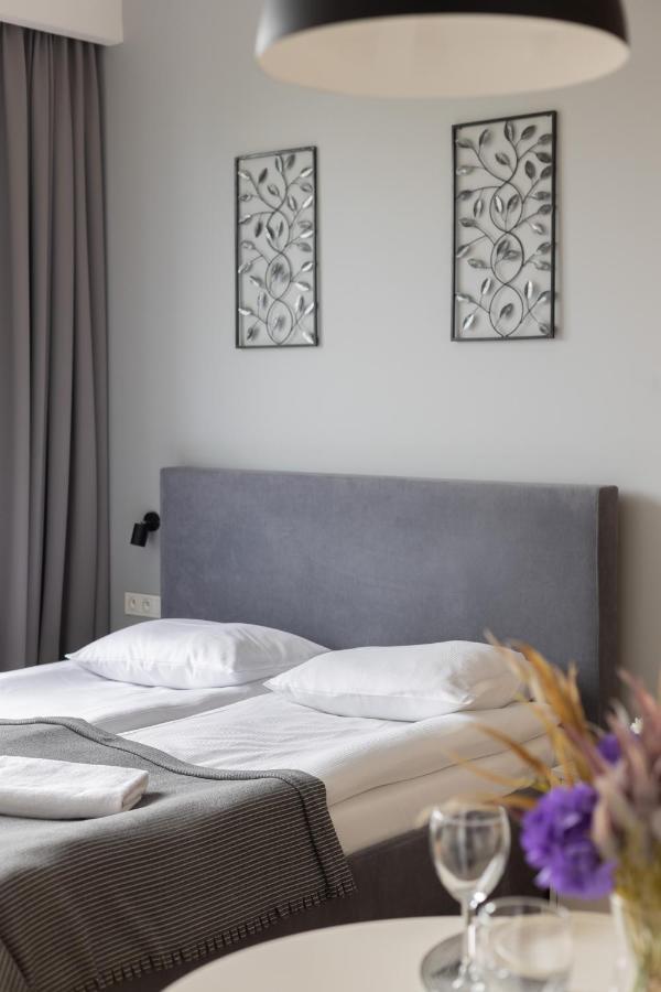 Wola Pet-Friendly Apartments With Ac Slawinska By Noclegi Renters Варшава Экстерьер фото