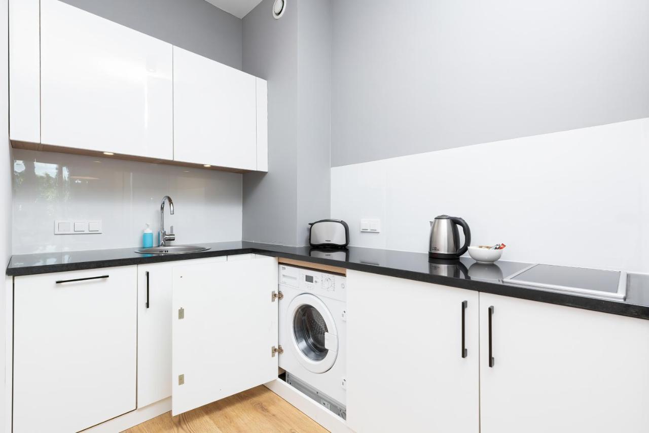 Wola Pet-Friendly Apartments With Ac Slawinska By Noclegi Renters Варшава Экстерьер фото